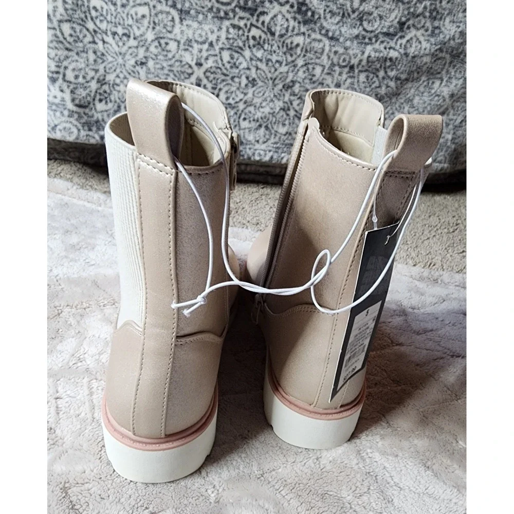Art Class Metallic Beige Sneaker Boot Girls Size 5 Gold Shimmer Zip Up Lug Sole